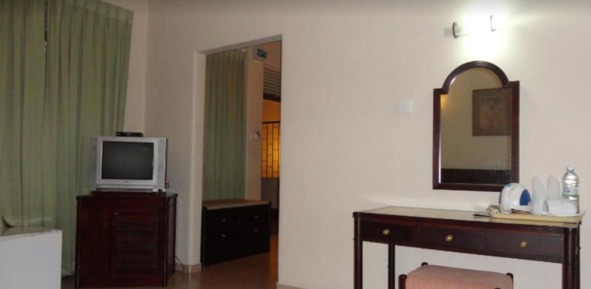 Shalimar Hotel 2*